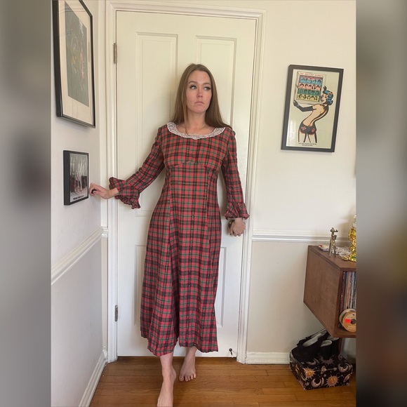 70s Vintage Volup Plus Size Plaid Prairie Holiday Dress - Picture 3 of 10